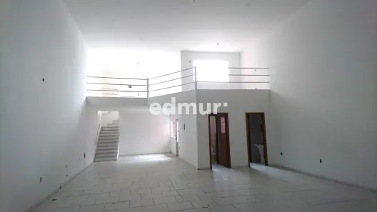 Ponto Comercial para alugar, 232m² no Parque das Nações, Santo André