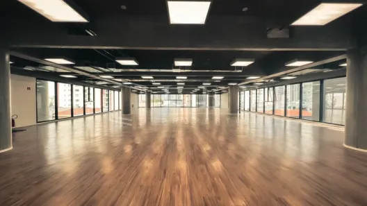 Prédio Comercial para alugar, 884m² no Pinheiros, São Paulo