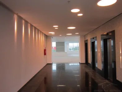 Prédio Comercial para alugar, 1820m² no Jardim das Laranjeiras, São Paulo