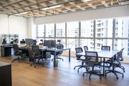 Sala Comercial à venda, 68m² no Gleba Fazenda Palhano, Londrina