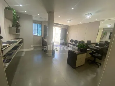 Ponto Comercial à venda, 140m² no Estreito, Florianópolis