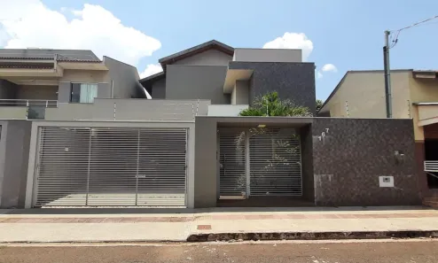 Sobrado com 2 Quartos à venda, 219m² no Vila Margarida, Campo Grande