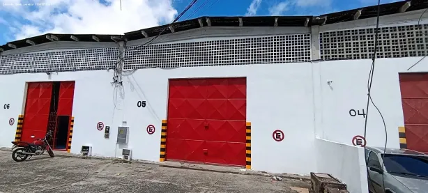 Galpão/Depósito/Armazém para alugar, 300m² no Dom Avelar, Salvador