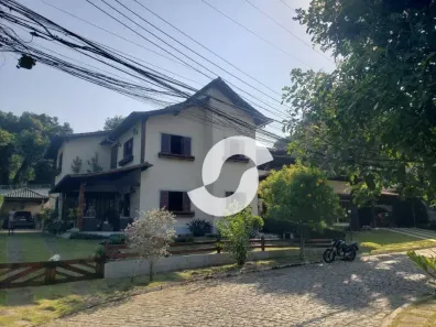 Casa de Condomínio com 3 Quartos à venda, 350m² no Badu, Niterói