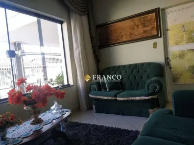 Sobrado com 3 Quartos à venda, 202m² no Estiva, Taubaté