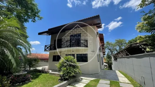 Sobrado com 3 Quartos à venda, 427m² no Interlagos, São Paulo