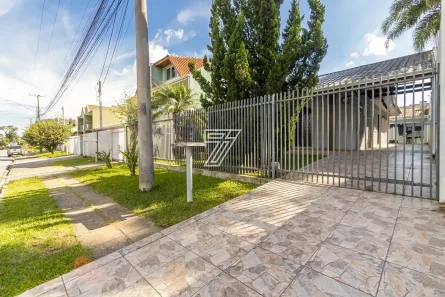Casa com 4 Quartos à venda, 173m² no São Braz, Curitiba