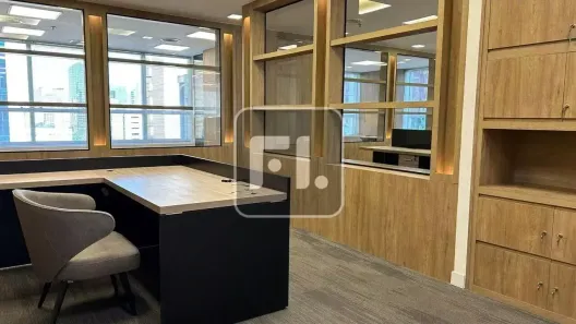 Sala Comercial à venda, 247m² no Cidade Monções, São Paulo