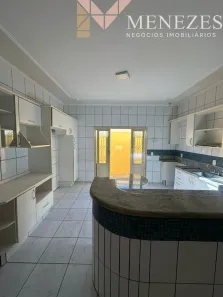 Casa com 3 Quartos à venda, 250m² no Vila Santa Cruz, Franca