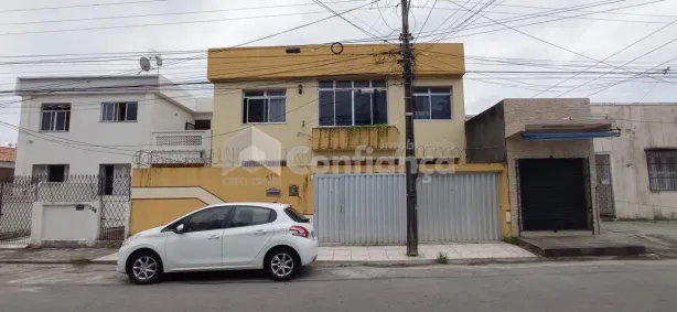 Casa com 6 Quartos à venda, 330m² no Parque Araxá, Fortaleza