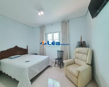 Casa com 3 Quartos para venda ou aluguel, 240m² no Centro, Suzano