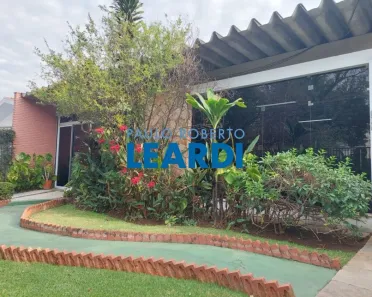 Ponto Comercial à venda, 300m² no Vila Progredior, São Paulo