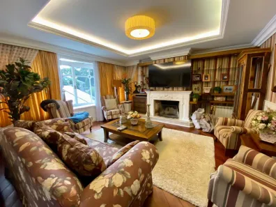 Casa com 3 Quartos à venda, 485m² no Floresta, Gramado