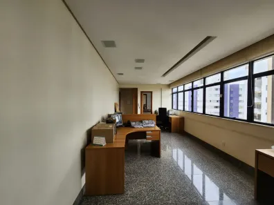 Sala Comercial com 3 Quartos à venda, 101m² no Vila da Serra, Nova Lima