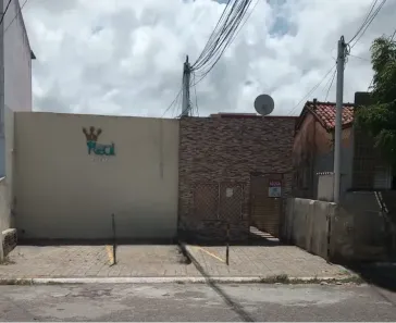 Casa com 1 Quarto para alugar, 30m² no Alecrim, Natal