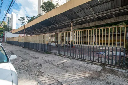 Ponto Comercial para alugar, 1092m² no Cambuci, São Paulo