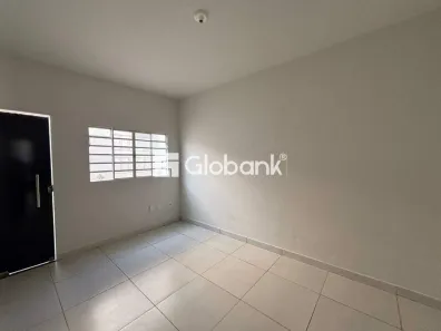 Kitnet com 1 Quarto para alugar, 35m² no Vila Brasília, Montes Claros
