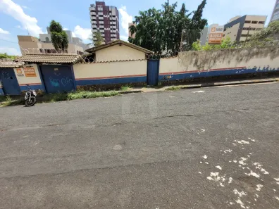 Lote/Terreno para alugar, 1200m² no Saraiva, Uberlândia