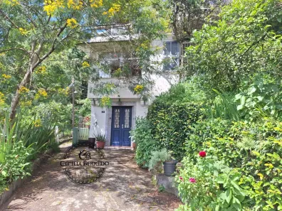 Casa com 3 Quartos à venda, 180m² no Valparaíso, Petrópolis