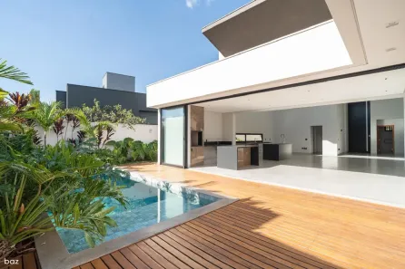 Casa de Condomínio com 3 Quartos à venda, 250m² no Granja Marileusa, Uberlândia