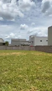 Lote/Terreno à venda, 312m² no Jardim Cristal, Aparecida de Goiânia