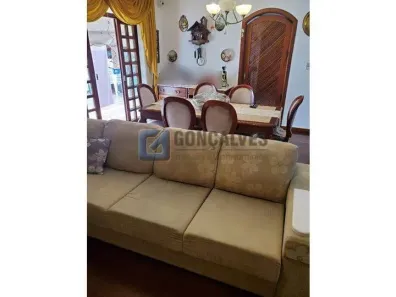 Sobrado com 4 Quartos à venda, 240m² no Nova Petrópolis, São Bernardo do Campo
