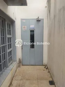 Prédio Comercial para alugar, 230m² no Centro, Uberlândia