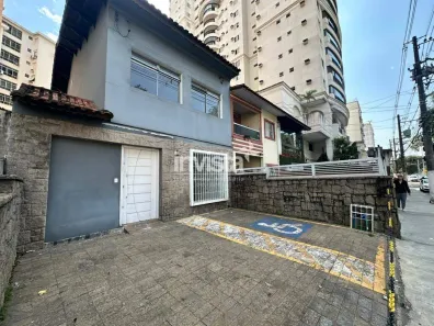 Casa com 3 Quartos para alugar, 200m² no José Menino, Santos
