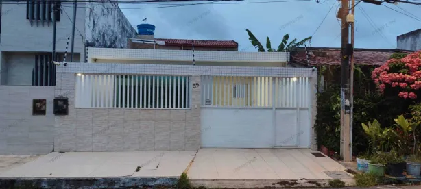 Casa com 3 Quartos à venda, 200m² no Jabotiana, Aracaju