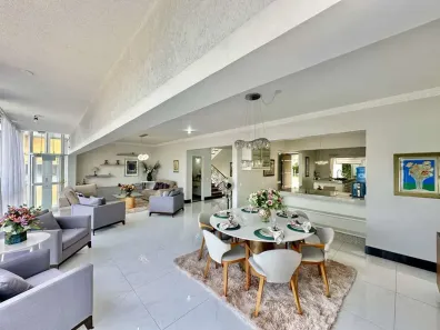 Casa de Condomínio com 5 Quartos à venda, 415m² no São Paulo II, Cotia