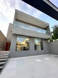 Casa com 3 Quartos à venda, 300m² no Vargem Grande, Rio de Janeiro