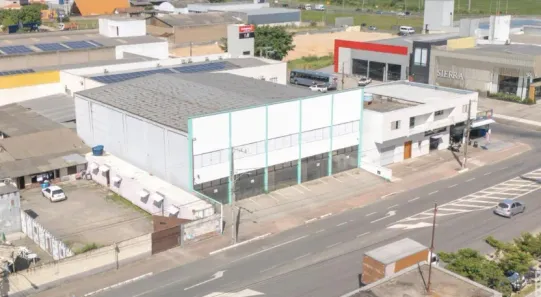 Galpão/Depósito/Armazém para alugar, 878m² no Revoredo, Tubarão
