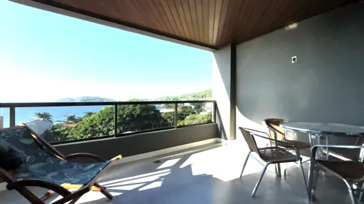 Apartamento com 3 Quartos para alugar, 95m² no Centro, Bombinhas