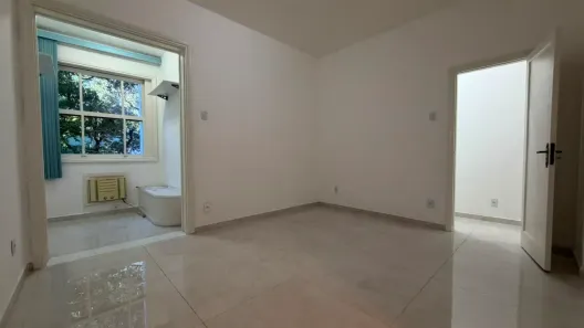 Apartamento com 4 Quartos para alugar, 121m² no Copacabana, Rio de Janeiro