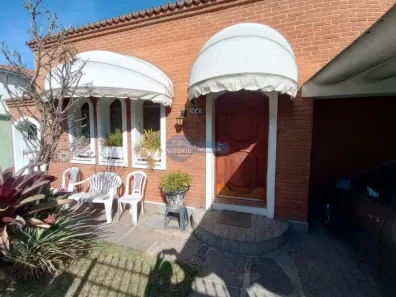 Casa com 2 Quartos à venda, 132m² no Jardim Bandeirantes, São Roque