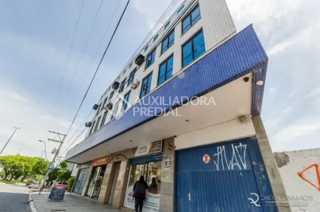 Sala Comercial à venda, 46m² no Azenha, Porto Alegre