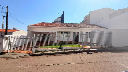 Imóvel Comercial com 5 Quartos para alugar, 235m² no Vila Simões, Londrina