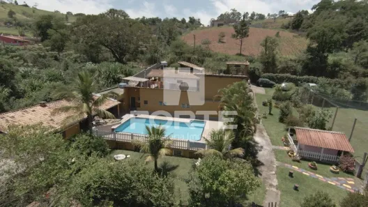 Fazenda/Sítio com 4 Quartos à venda, 600m² no Nogueira, Guararema