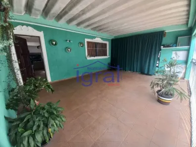 Casa com 3 Quartos à venda, 330m² no Vila Campestre, São Paulo
