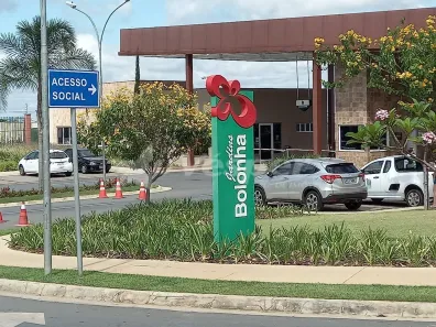 Lote/Terreno à venda, 300m² no Jardins Bolonha, Senador Canedo