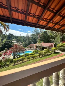 Fazenda/Sítio com 6 Quartos à venda, 10000m² no Parque Iramaia, Campo Limpo Paulista