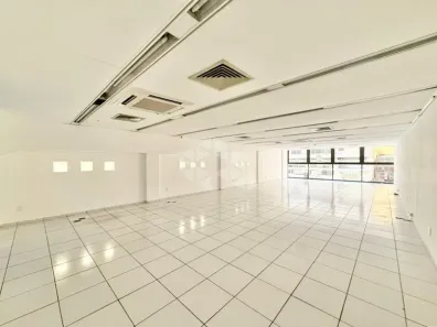 Ponto Comercial para alugar, 200m² no Centro Histórico, Porto Alegre