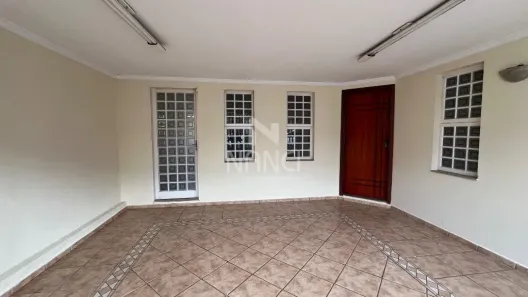 Casa com 3 Quartos para alugar, 200m² no Saúde, Rio Claro