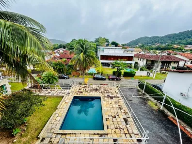 Casa de Condomínio com 4 Quartos à venda, 464m² no Piratininga, Niterói