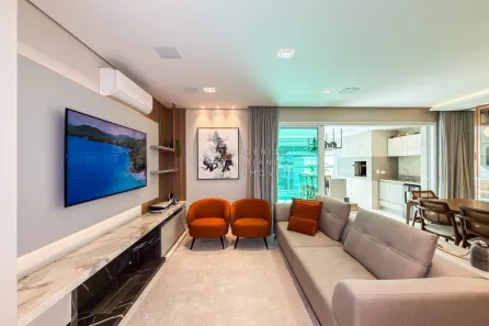 Apartamento com 3 Quartos à venda, 210m² no Ahú, Curitiba