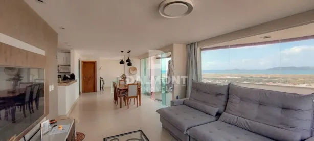 Casa com 3 Quartos à venda, 300m² no Ogiva, Cabo Frio