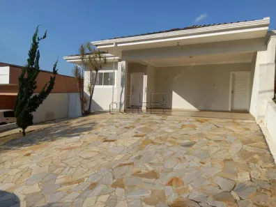 Casa de Condomínio com 3 Quartos para alugar, 181m² no Pinheiro, Valinhos