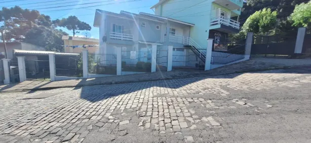 Casa com 3 Quartos à venda, 184m² no Santa Fé, Caxias do Sul