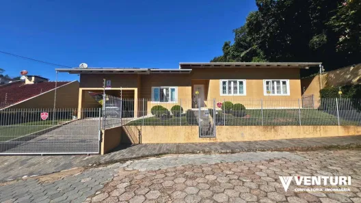 Casa com 3 Quartos à venda, 180m² no Escola Agrícola, Blumenau