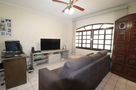 Sobrado com 3 Quartos à venda, 177m² no Vila Linda, Santo André